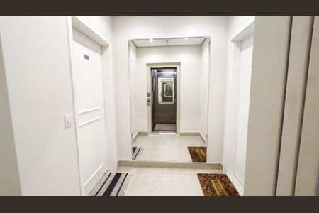 Apartamento à venda com 124m², 4 quartos e 3 vagasHall de entrada