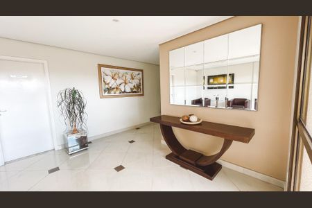 Apartamento à venda com 124m², 4 quartos e 3 vagasHall social