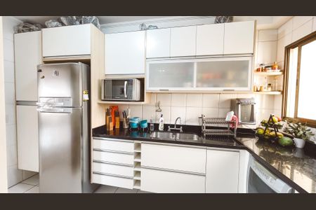 Apartamento à venda com 124m², 4 quartos e 3 vagasCozinha