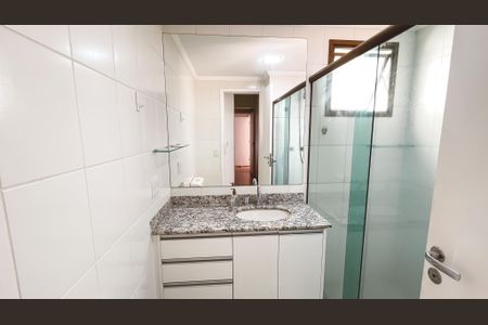 Apartamento à venda com 124m², 4 quartos e 3 vagasBanheiro da Suíte 2