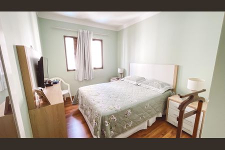 Apartamento à venda com 124m², 4 quartos e 3 vagasSuíte 2