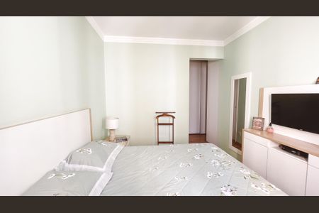 Apartamento à venda com 124m², 4 quartos e 3 vagasSuíte 2