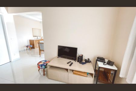 Apartamento à venda com 124m², 4 quartos e 3 vagasSala 2