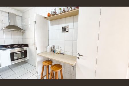 Apartamento à venda com 124m², 4 quartos e 3 vagasCozinha