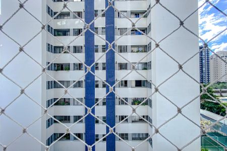 Apartamento à venda com 112m², 3 quartos e 2 vagasVista da Suíte 1