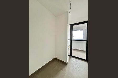 Apartamento à venda com 141m², 3 quartos e 2 vagas Apartamento à venda com 141m², 3 quartos e 2 vagasÁrea de Serviço