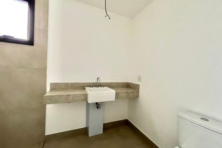 Apartamento à venda com 141m², 3 quartos e 2 vagas Apartamento à venda com 141m², 3 quartos e 2 vagasBanheiro da Suíte 2