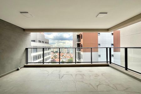Apartamento à venda com 141m², 3 quartos e 2 vagas Apartamento à venda com 141m², 3 quartos e 2 vagasVaranda