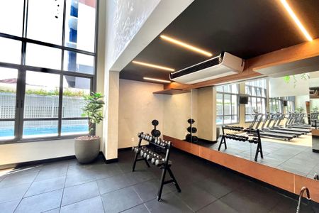 Apartamento à venda com 141m², 3 quartos e 2 vagas Apartamento à venda com 141m², 3 quartos e 2 vagasÁrea comum - Academia