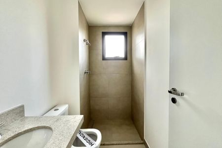 Apartamento à venda com 141m², 3 quartos e 2 vagas Apartamento à venda com 141m², 3 quartos e 2 vagasBanheiro da Suíte 1