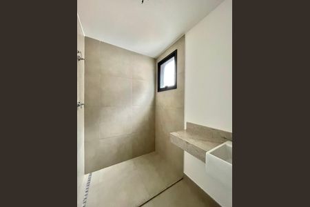 Apartamento à venda com 141m², 3 quartos e 2 vagas Apartamento à venda com 141m², 3 quartos e 2 vagasBanheiro da Suíte 2