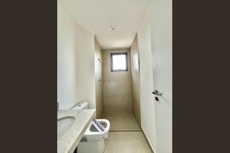 Apartamento à venda com 141m², 3 quartos e 2 vagas Apartamento à venda com 141m², 3 quartos e 2 vagasBanheiro da Suíte 1