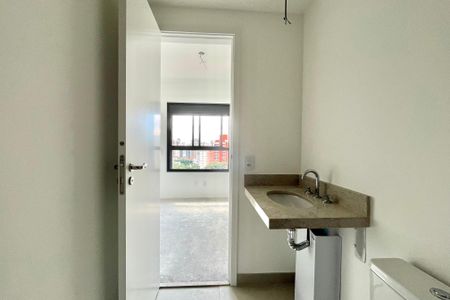Apartamento à venda com 141m², 3 quartos e 2 vagas Apartamento à venda com 141m², 3 quartos e 2 vagasBanheiro da Suíte 3
