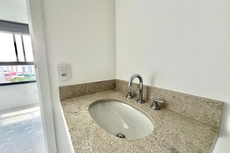 Apartamento à venda com 141m², 3 quartos e 2 vagas Apartamento à venda com 141m², 3 quartos e 2 vagasBanheiro da Suíte 3