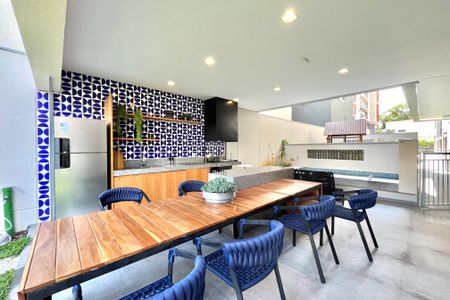 Apartamento à venda com 141m², 3 quartos e 2 vagas Apartamento à venda com 141m², 3 quartos e 2 vagasÁrea comum - Churrasqueira