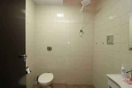 Casa à venda com 300m², 5 quartos e 2 vagasBanheiro