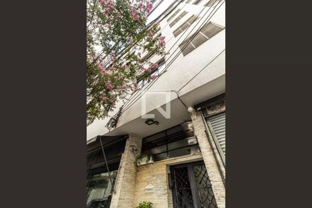 Apartamento à venda com 45m², 1 quarto e sem vaga Apartamento à venda com 45m², 1 quarto e sem vagaFachada