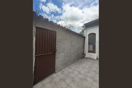Casa à venda com 104m², 2 quartos e 1 vaga Casa à venda com 104m², 2 quartos e 1 vagaQuintal
