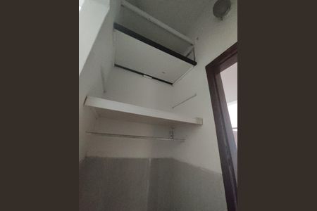 Casa à venda com 104m², 2 quartos e 1 vaga Casa à venda com 104m², 2 quartos e 1 vagaCorredor do Quarto 2
