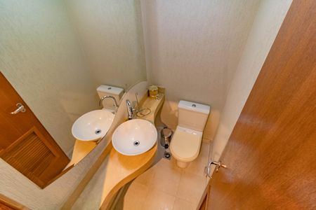 Apartamento para alugar com 130m², 3 quartos e 3 vagas Apartamento para alugar com 130m², 3 quartos e 3 vagasLavabo