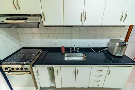 Apartamento para alugar com 130m², 3 quartos e 3 vagas Apartamento para alugar com 130m², 3 quartos e 3 vagasCozinha