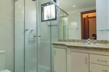 Apartamento para alugar com 130m², 3 quartos e 3 vagas Apartamento para alugar com 130m², 3 quartos e 3 vagasBanheiro Suíte 1