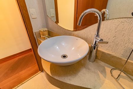 Apartamento para alugar com 130m², 3 quartos e 3 vagas Apartamento para alugar com 130m², 3 quartos e 3 vagasLavabo