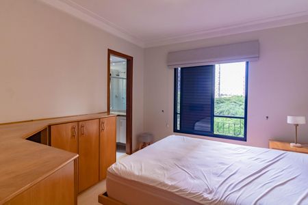 Apartamento para alugar com 130m², 3 quartos e 3 vagas Apartamento para alugar com 130m², 3 quartos e 3 vagasSuíte 3