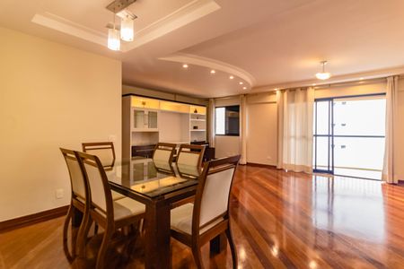 Apartamento para alugar com 130m², 3 quartos e 3 vagas Apartamento para alugar com 130m², 3 quartos e 3 vagasSala