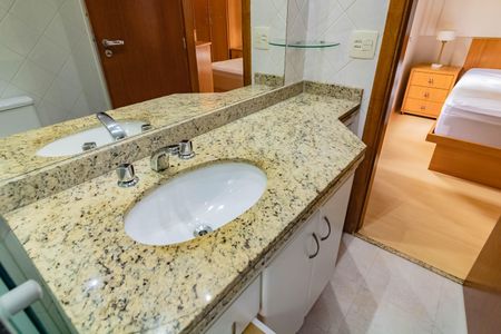 Apartamento para alugar com 130m², 3 quartos e 3 vagas Apartamento para alugar com 130m², 3 quartos e 3 vagasBanheiro Suíte 3