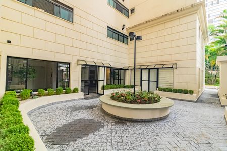 Apartamento para alugar com 130m², 3 quartos e 3 vagas Apartamento para alugar com 130m², 3 quartos e 3 vagasFachada