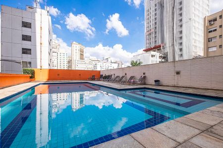 Apartamento à venda com 169m², 3 quartos e 1 vaga Apartamento à venda com 169m², 3 quartos e 1 vagaPiscina