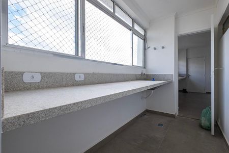 Apartamento à venda com 169m², 3 quartos e 1 vaga Apartamento à venda com 169m², 3 quartos e 1 vagaÁrea de Serviço