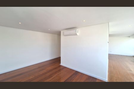 Apartamento à venda com 290m², 4 quartos e 4 vagasSuíte 3