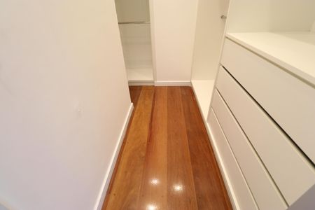 Apartamento à venda com 290m², 4 quartos e 4 vagasCloset da suíte 2