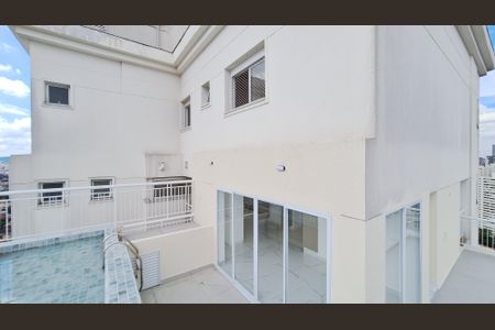 Apartamento à venda com 290m², 4 quartos e 4 vagasÁrea comum - Piscina