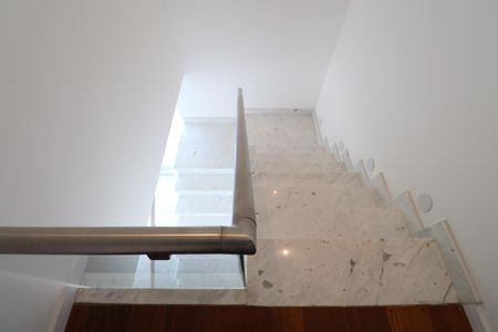 Apartamento à venda com 290m², 4 quartos e 4 vagasEscada