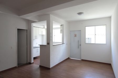 Casa de condomínio à venda com 115m², 3 quartos e 2 vagasSala