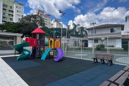 Casa de condomínio à venda com 115m², 3 quartos e 2 vagasPlayground
