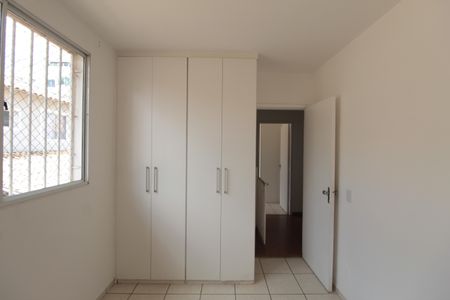 Casa de condomínio à venda com 115m², 3 quartos e 2 vagasQuarto 2