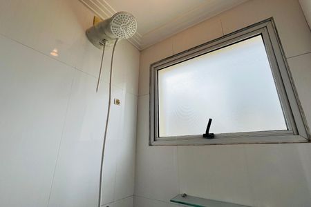 Apartamento para alugar com 64m², 2 quartos e 1 vaga Apartamento para alugar com 64m², 2 quartos e 1 vagaBanheiro da Suíte