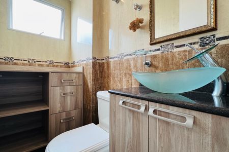 Apartamento para alugar com 64m², 2 quartos e 1 vaga Apartamento para alugar com 64m², 2 quartos e 1 vagaBanheiro