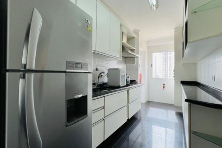 Apartamento para alugar com 64m², 2 quartos e 1 vaga Apartamento para alugar com 64m², 2 quartos e 1 vagaCozinha e Área de Serviço