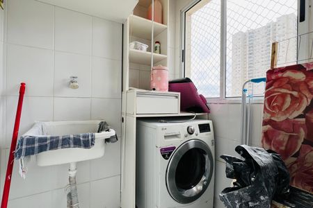 Apartamento para alugar com 64m², 2 quartos e 1 vaga Apartamento para alugar com 64m², 2 quartos e 1 vagaCozinha e Área de Serviço