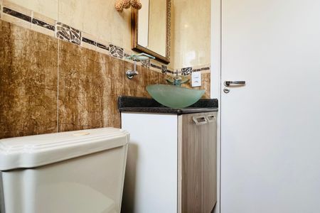Apartamento para alugar com 64m², 2 quartos e 1 vaga Apartamento para alugar com 64m², 2 quartos e 1 vagaBanheiro