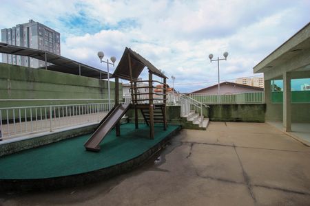 Apartamento para alugar com 66m², 2 quartos e 1 vaga Apartamento para alugar com 66m², 2 quartos e 1 vagaÁrea comum - Playground