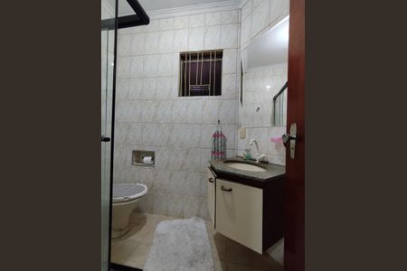 Casa à venda com 189m², 3 quartos e 2 vagasBanheiro Social