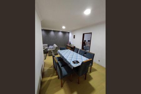 Casa à venda com 189m², 3 quartos e 2 vagasSala