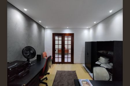 Casa à venda com 189m², 3 quartos e 2 vagasQuarto 1