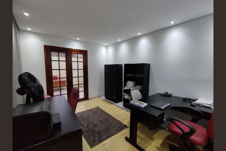 Casa à venda com 189m², 3 quartos e 2 vagasQuarto 1